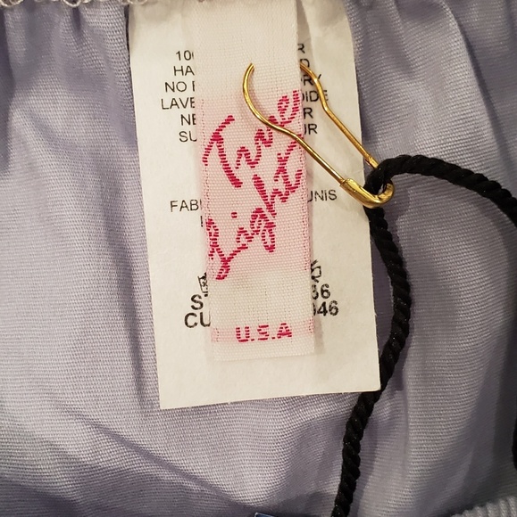 True Light off the shoulder top- NWT - Picture 3 of 4